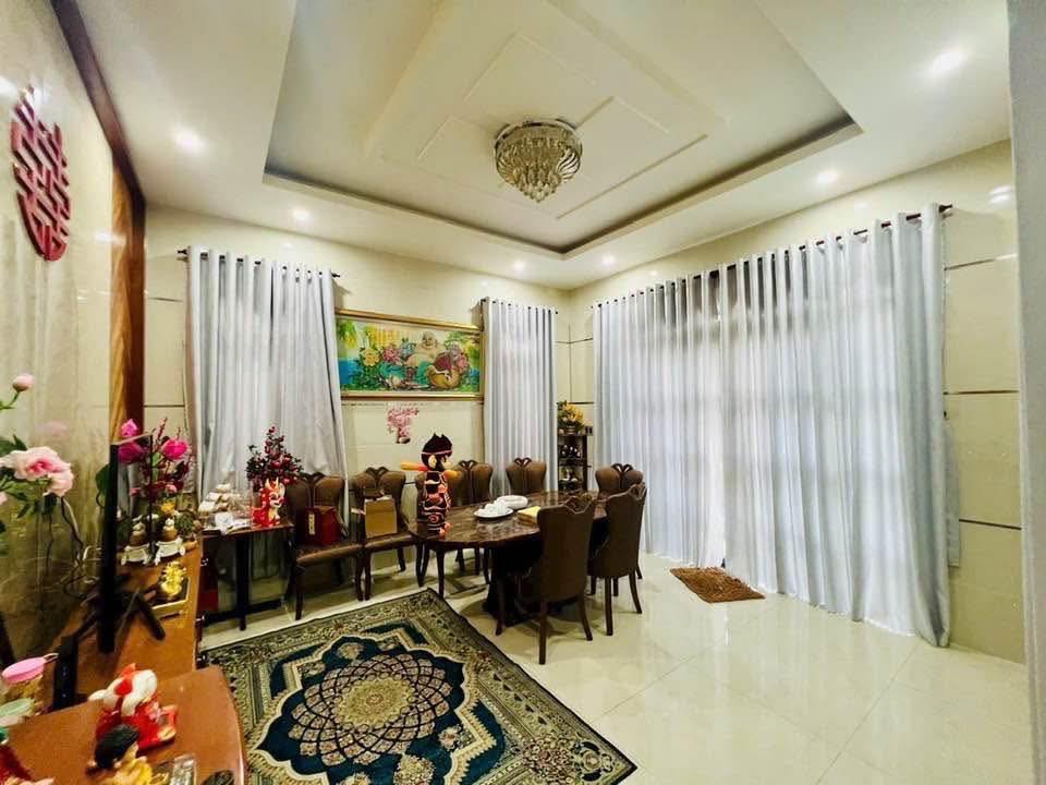 Bán biệt thự căn góc tại trung tâm TP Bà Rịa BRVT diện tích 200m